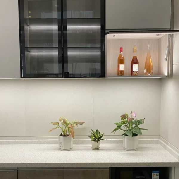 kitchen shelf lighting